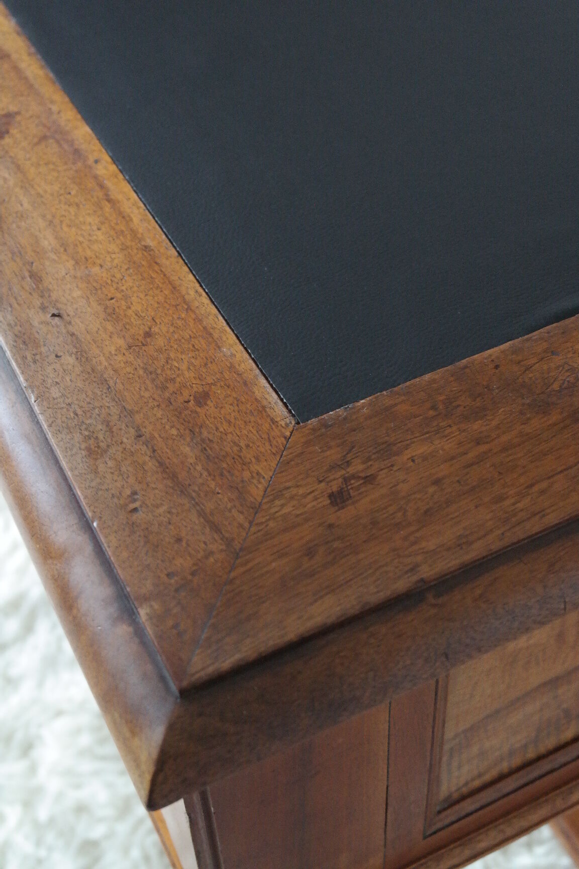 Office minister in walnut style Louis Philippe XXème