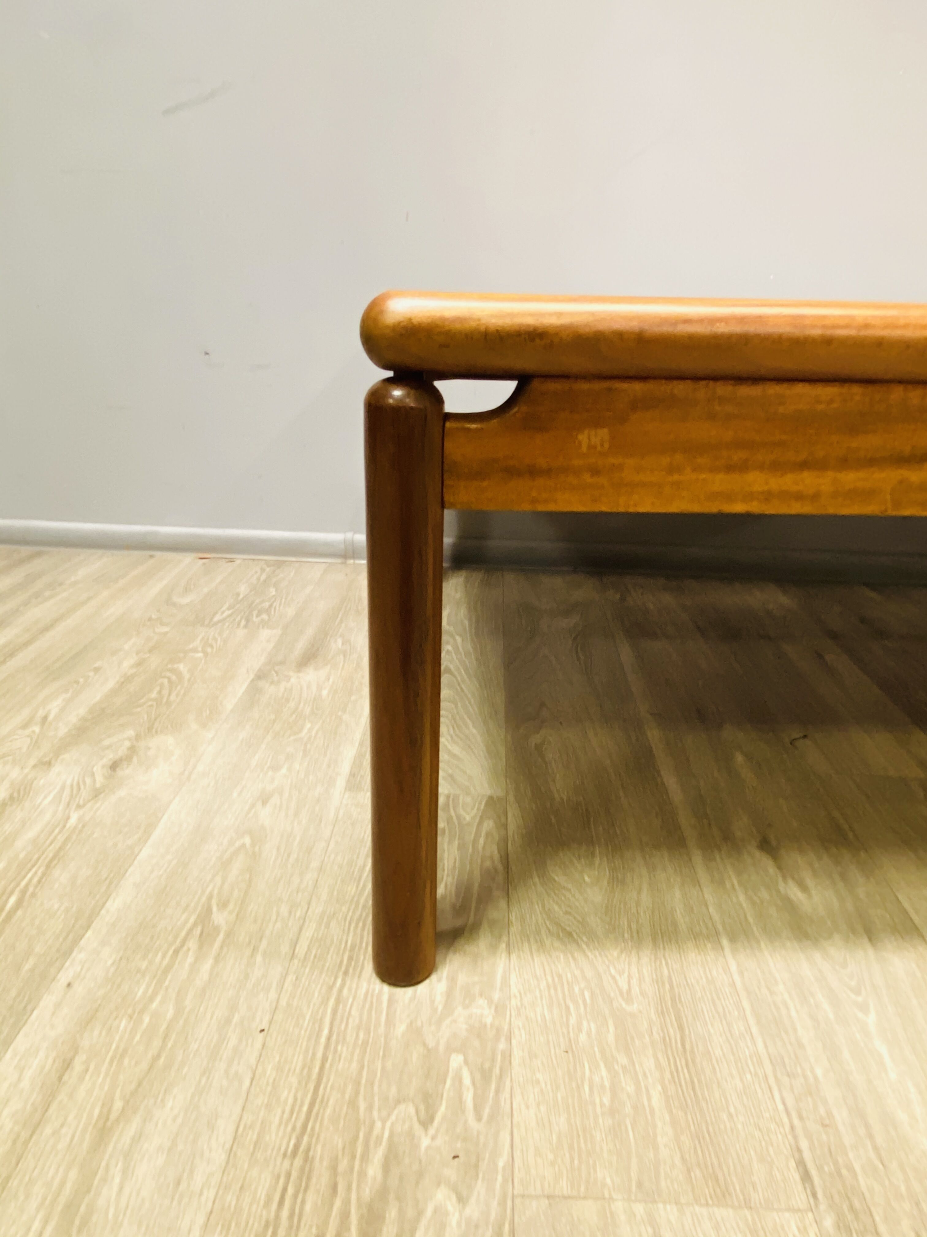 Table basse vintage années 1970
