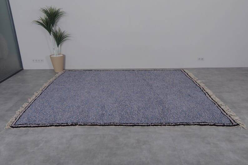 Moroccan handwoven wool rug, size 1.5/2.5 m.