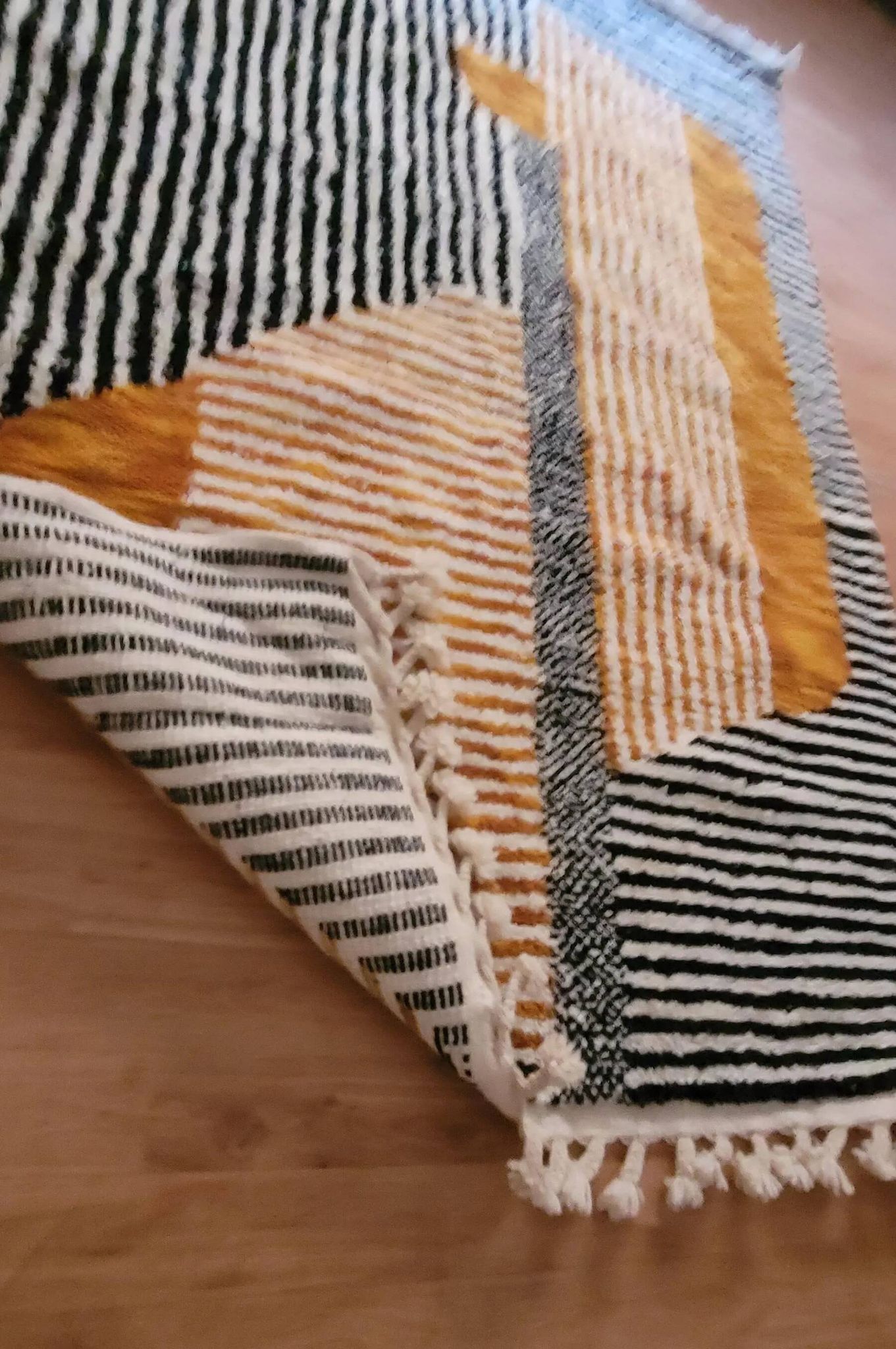 Handwoven Berber rug 2.5x1.5 m