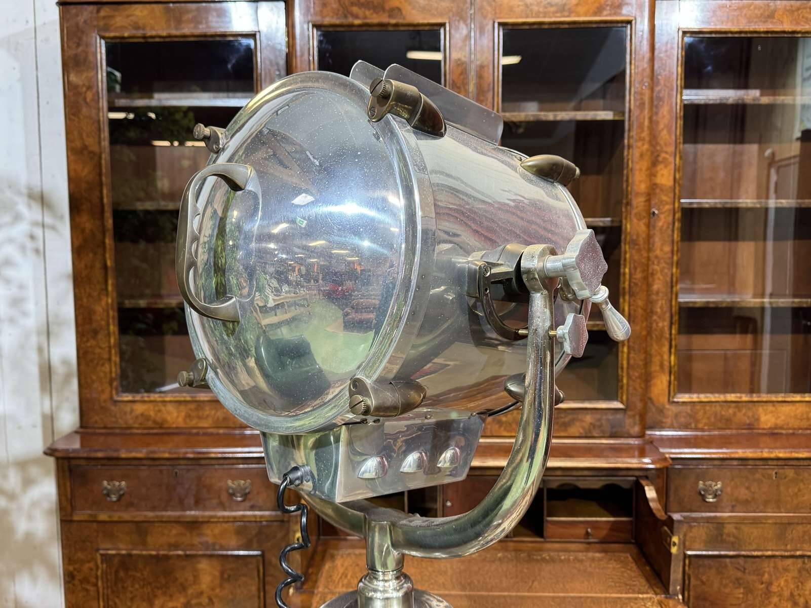 Modern marine style spotlight floor lamp