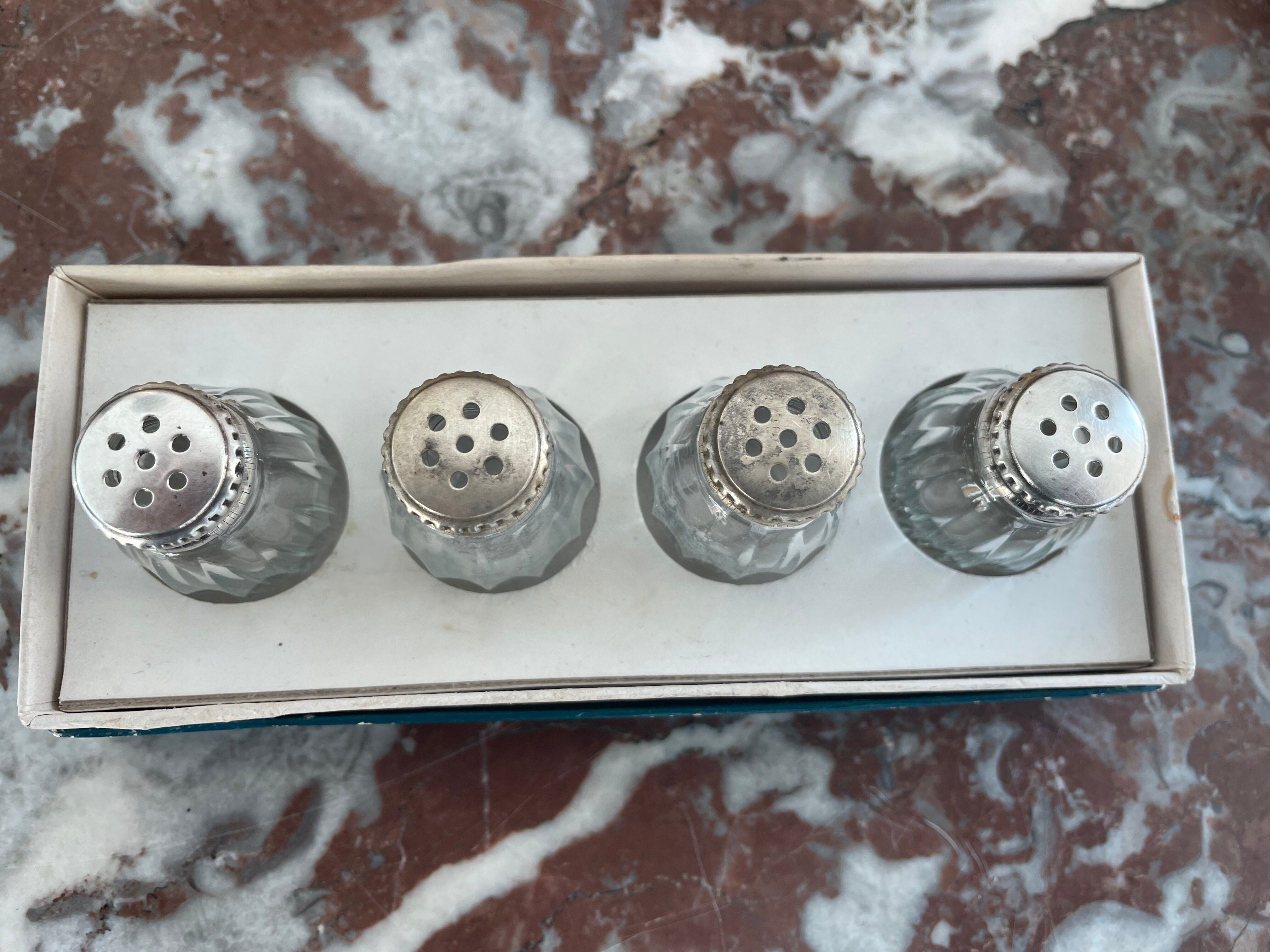 Set of 4 salerons, Christofle goldsmithery, solid silver, pressed molded glass