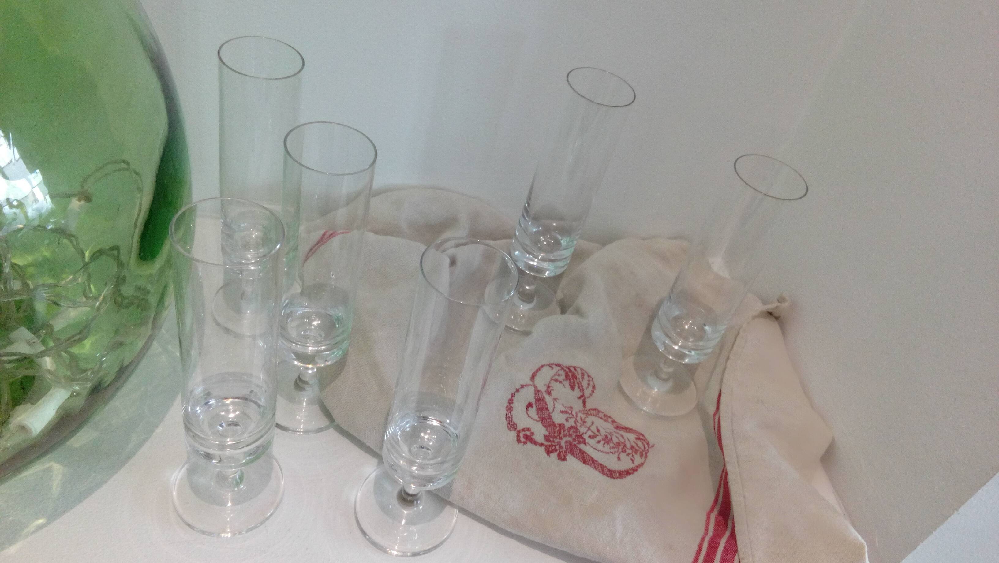 Set of 6 crystal flutes