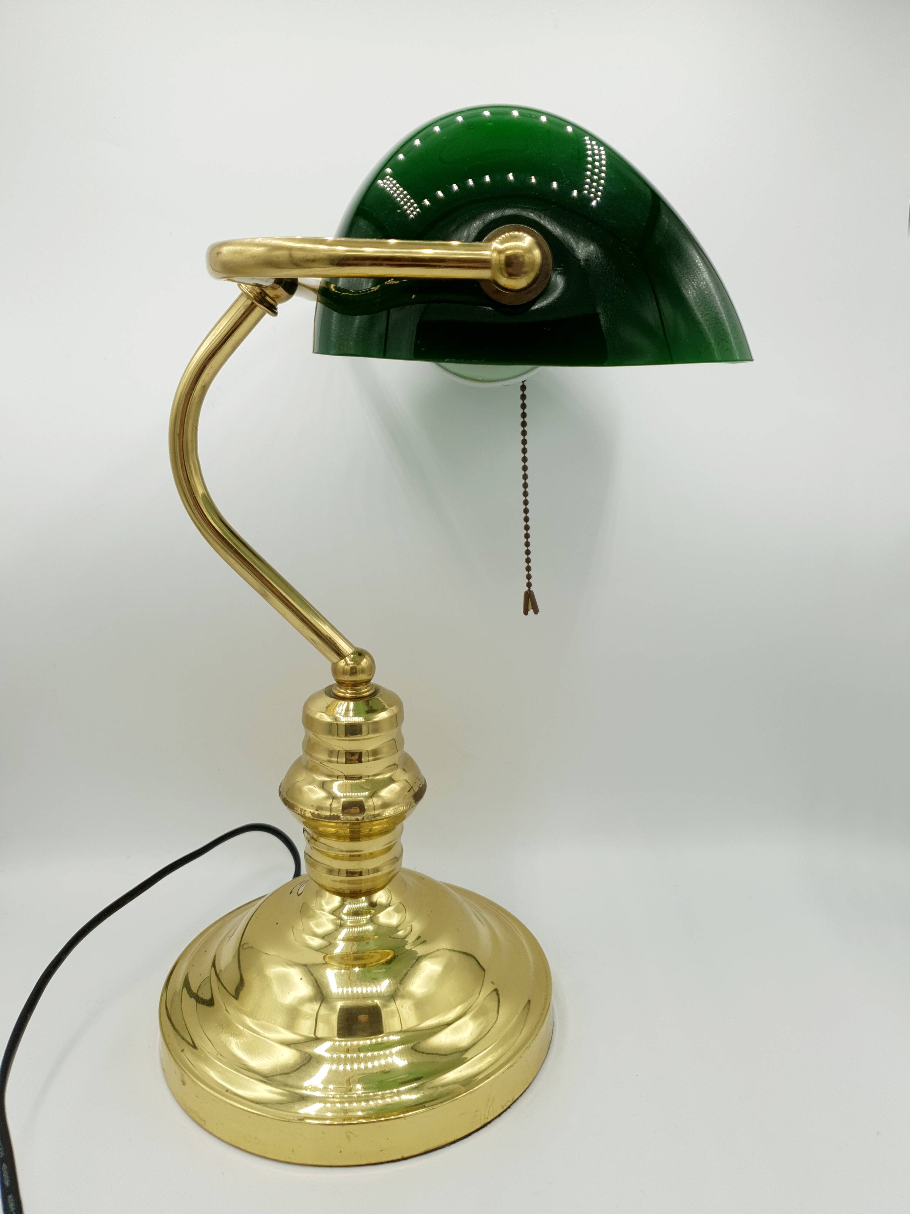 Banker's lamp or chain notary
