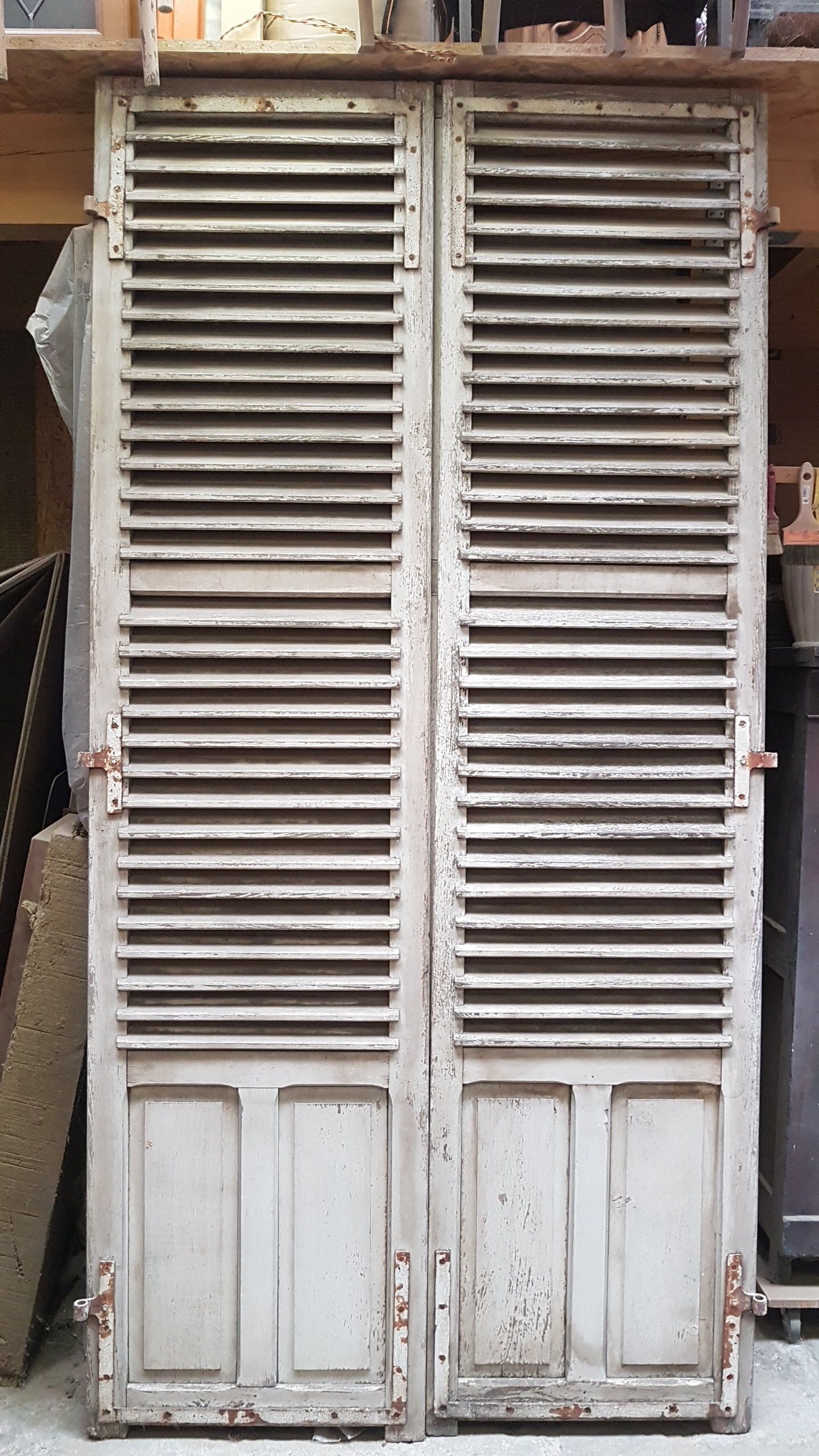 Paire de volets anciennes à lattes en chêne de 273 cm