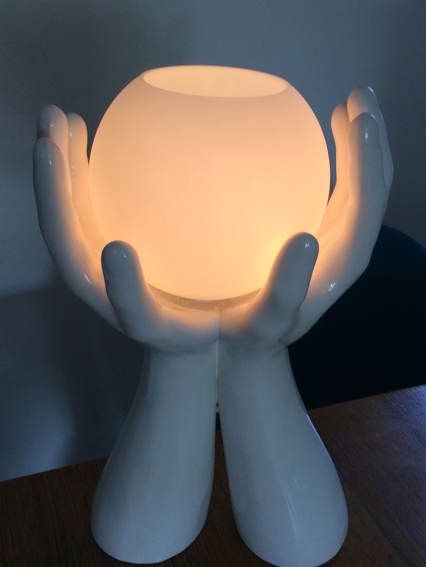 40cm ceramic hands lamp