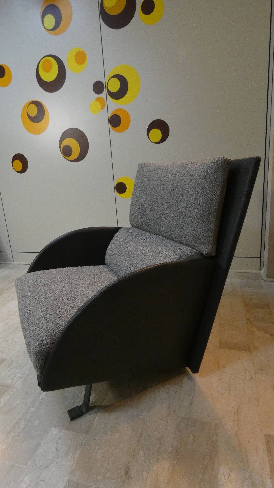 Postmodern armchair attributed to Paolo Nava for Flexform, Italy 1985.