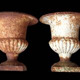 Paire anciens petits vases Médicis en fonte