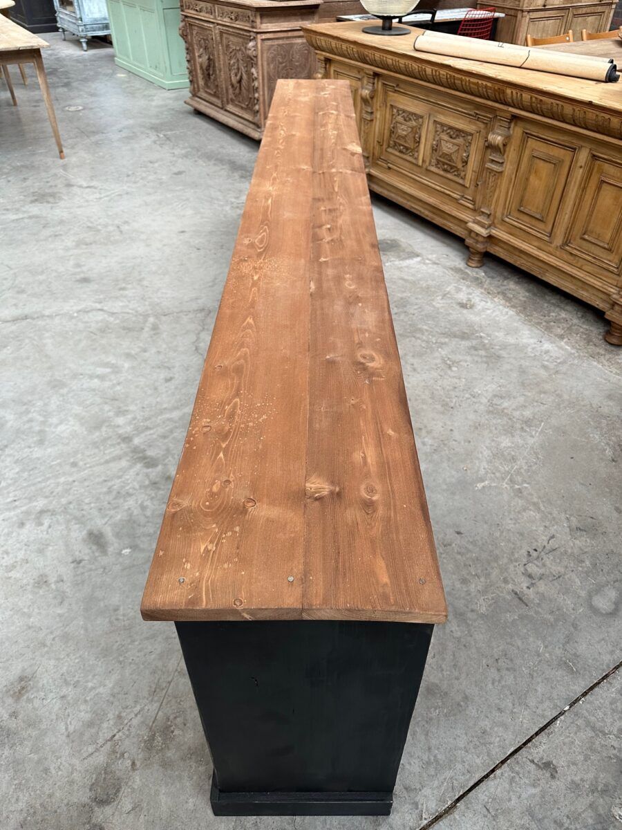 Handcrafted enfilade