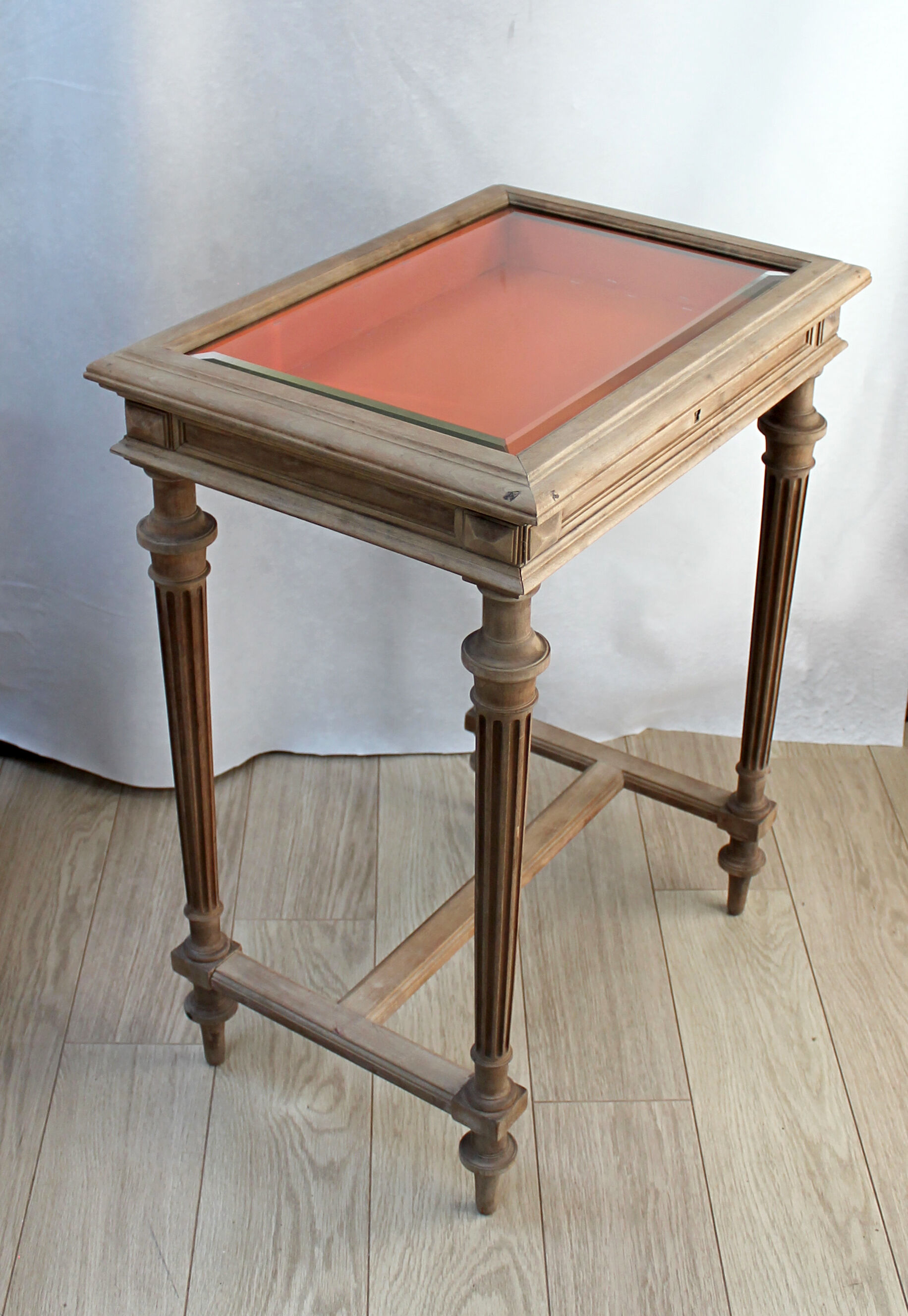 Showcase 1900 natural wooden side table