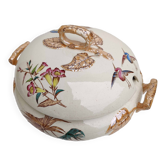 Porcelain soup tureen with heron and bamboo decor