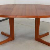 Danish design round dining table 2x extendable 'mejls'