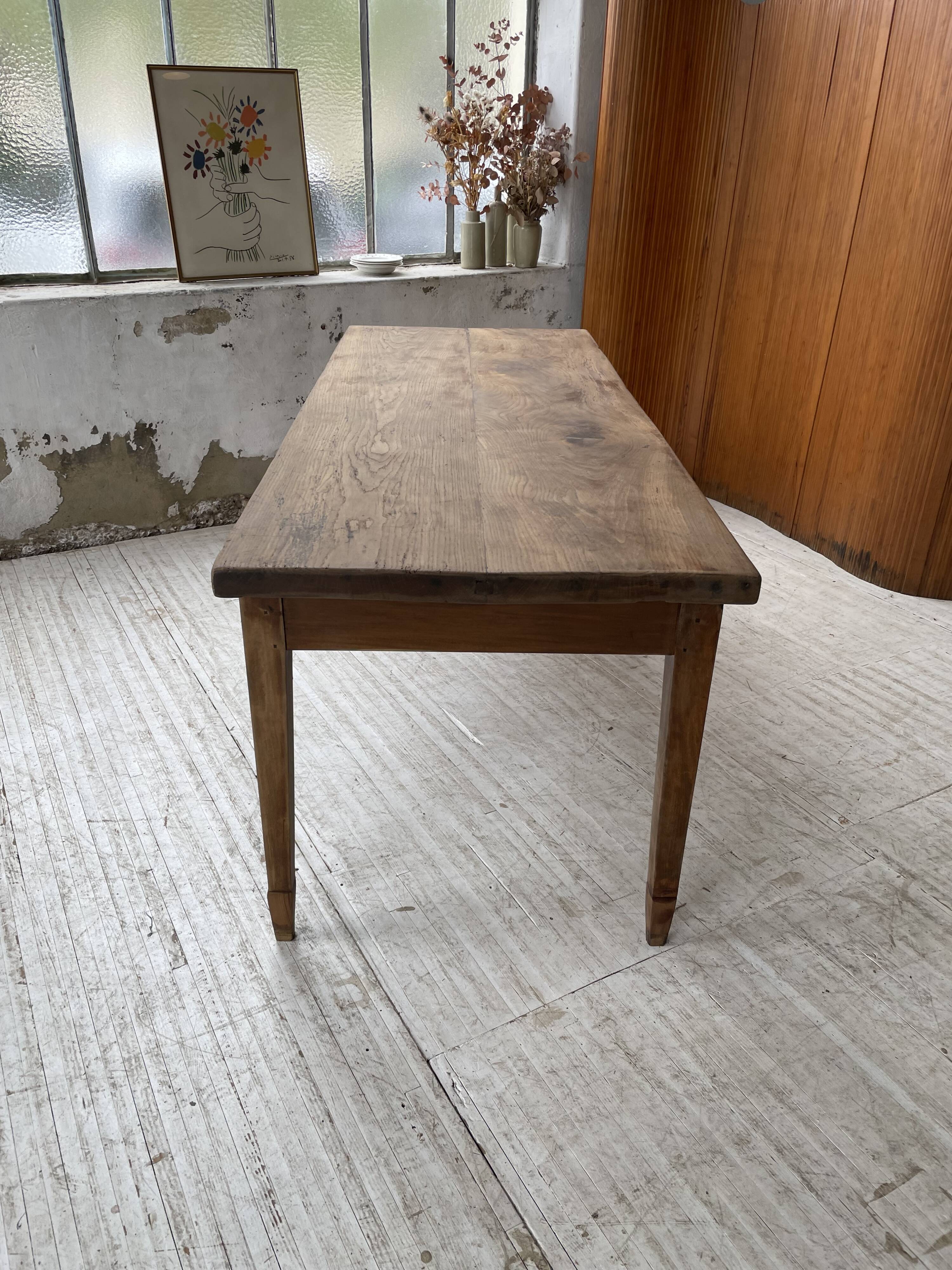 Farmhouse table in oak and walnut 2m