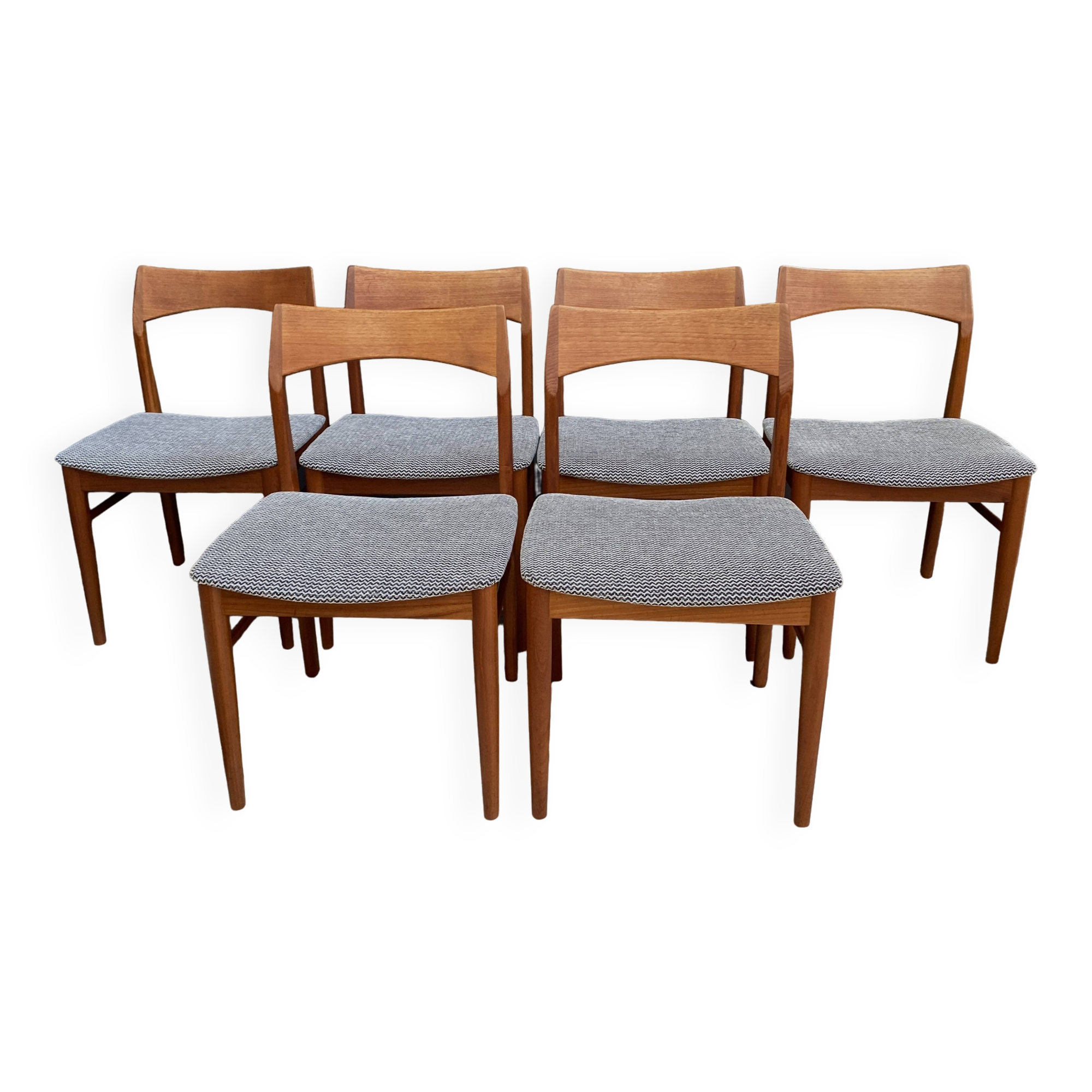 set of 6 teak dining chairs by Henning Kjaernulf 1960s