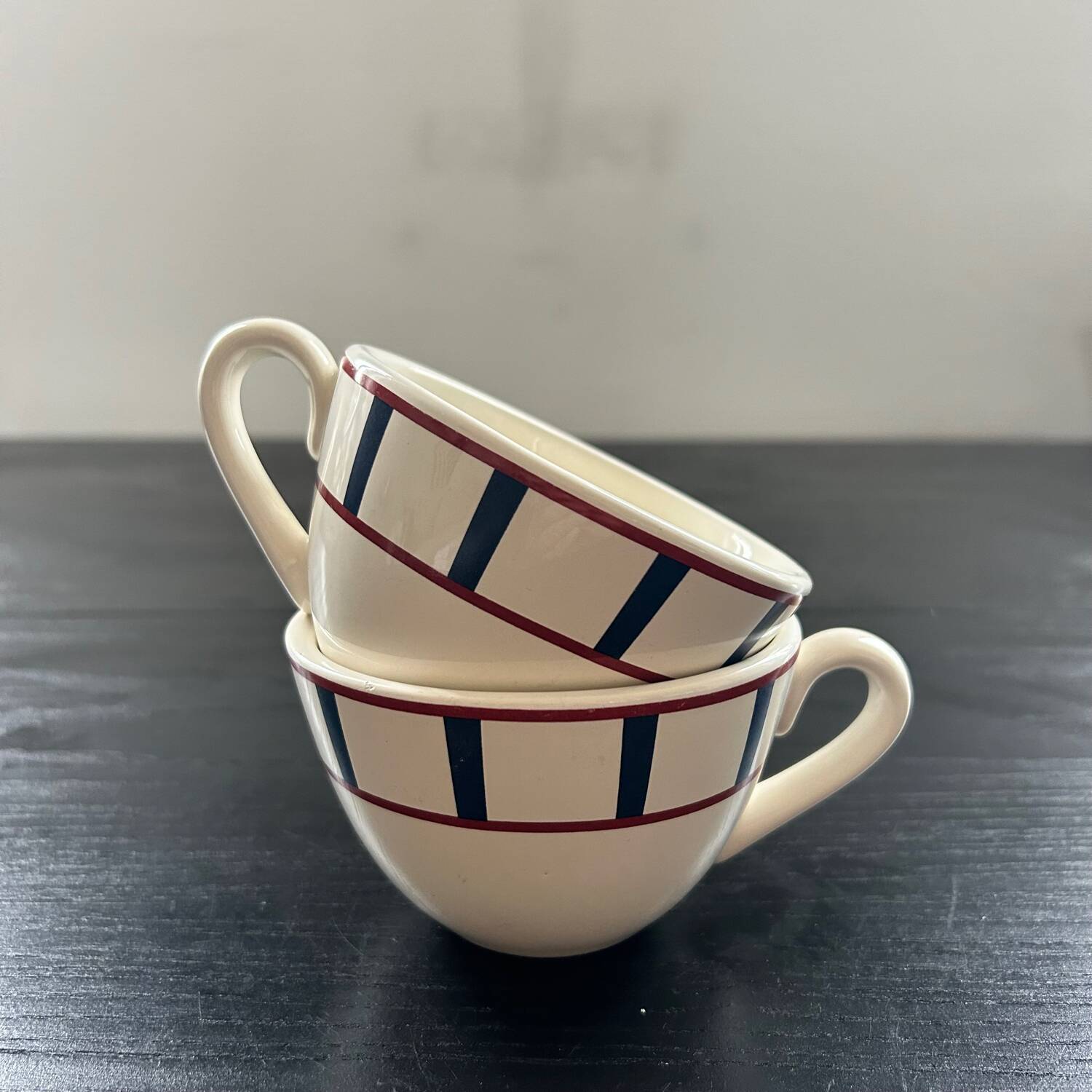 Pair of Basque decor cups