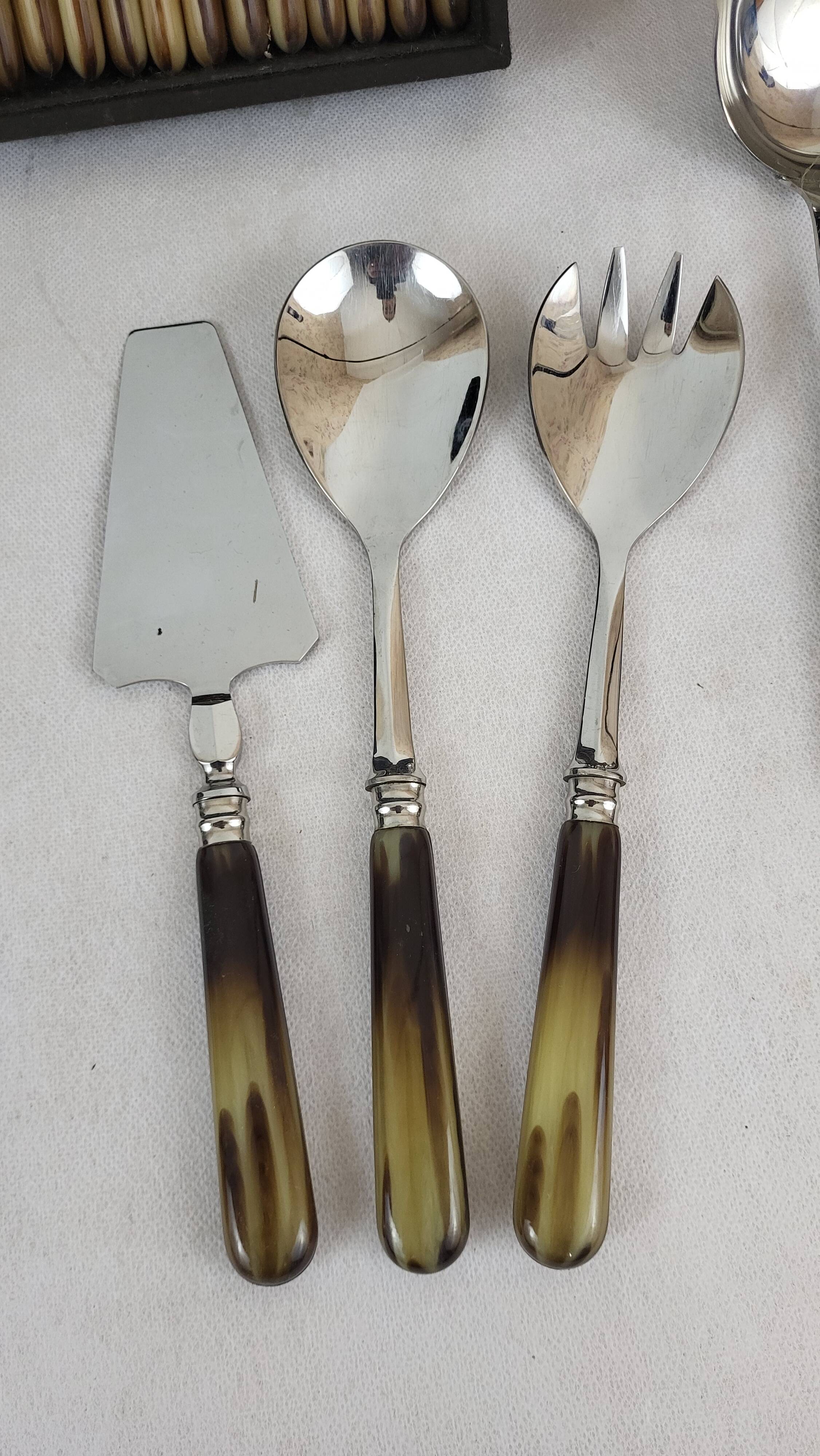105 piece cutlery set