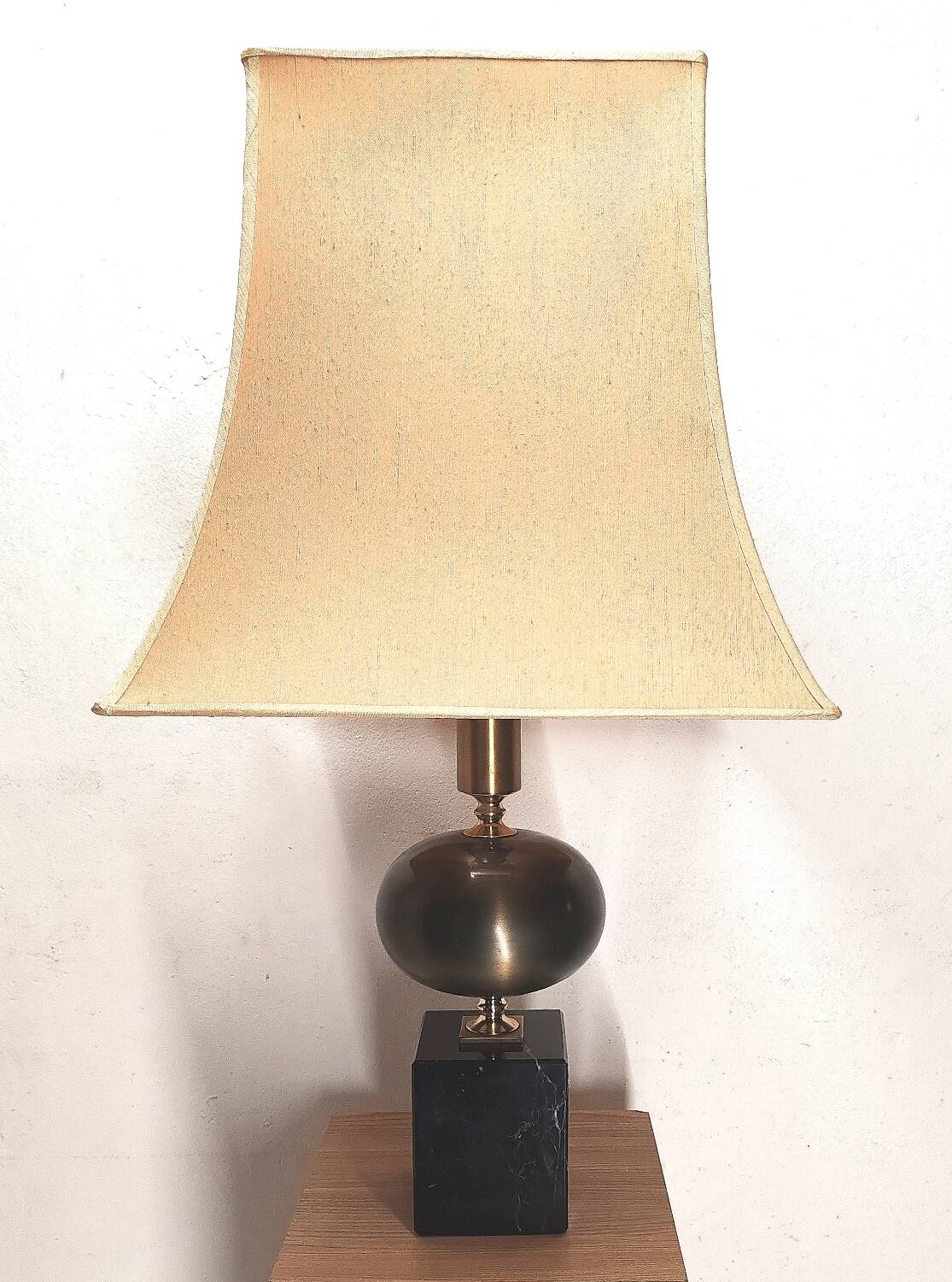 Large Regency black marble barber lamp