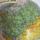 Vintage 1960 terrestrial globe by Girard Barrère in cream - 35 cm