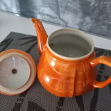 Ceramic teapot