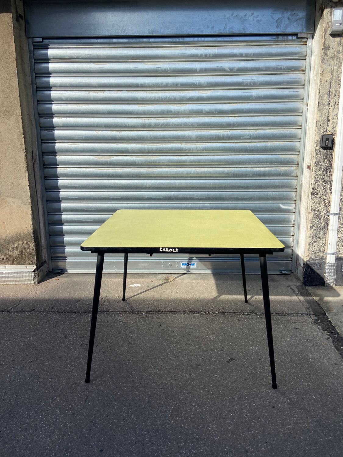Vintage formica table
