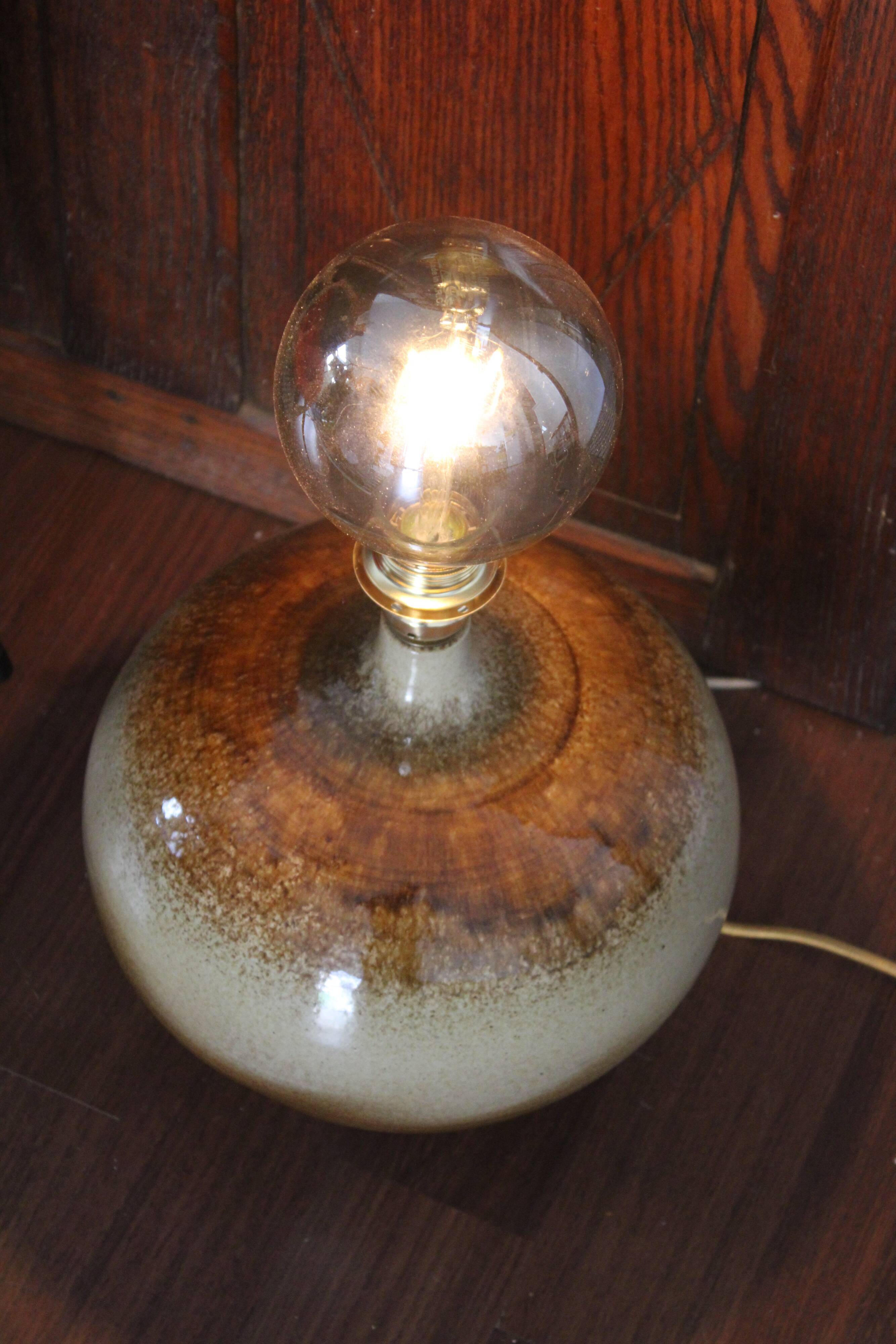Sandstone lamp