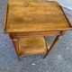 Table d'appoint Louis XVI en bois massif du XIXème siècle