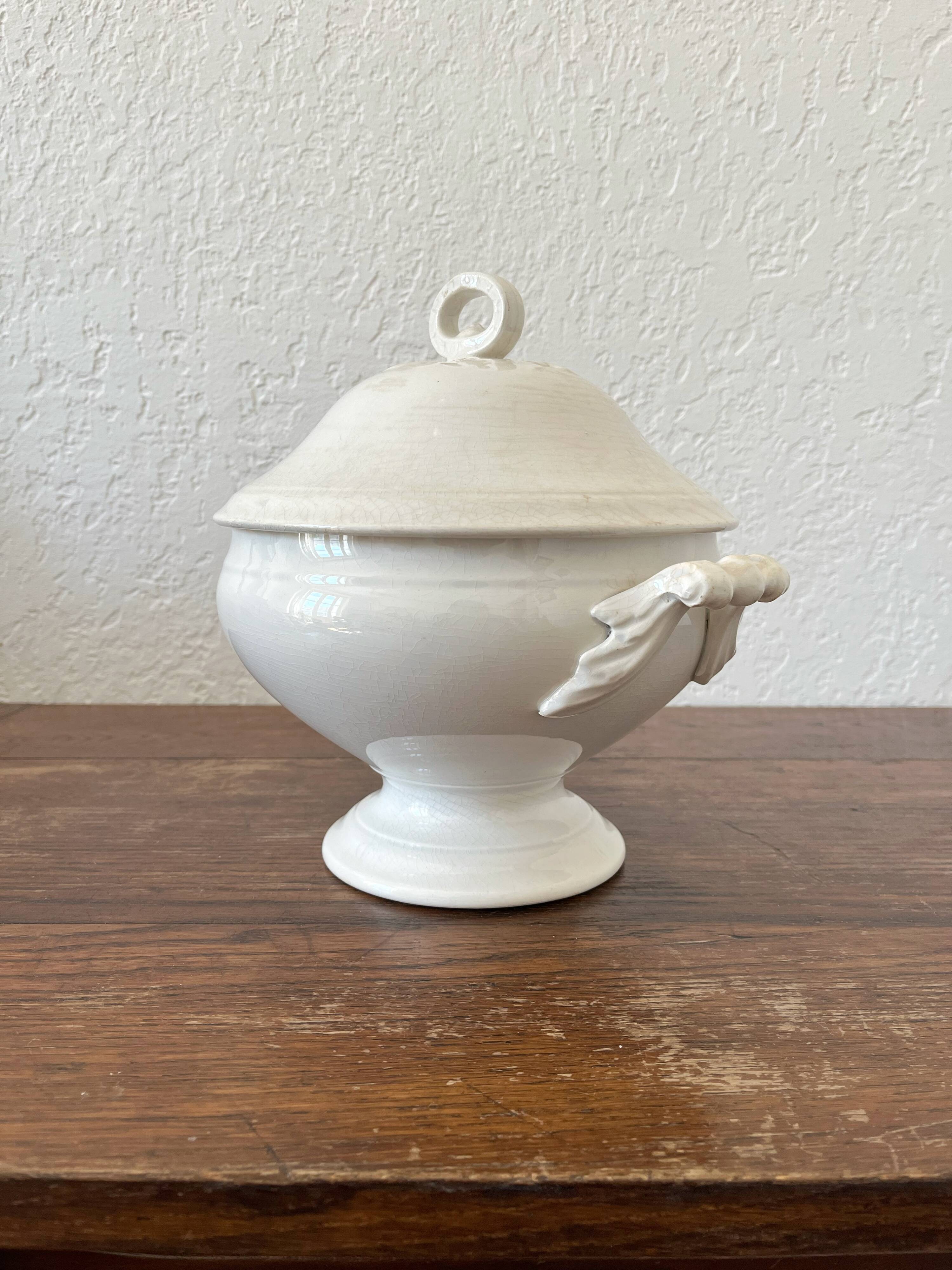Antique white ironware soup tureen from the end of the 19th century