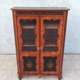 Louis XVI display cabinet in rosewood and amaranth veneer.