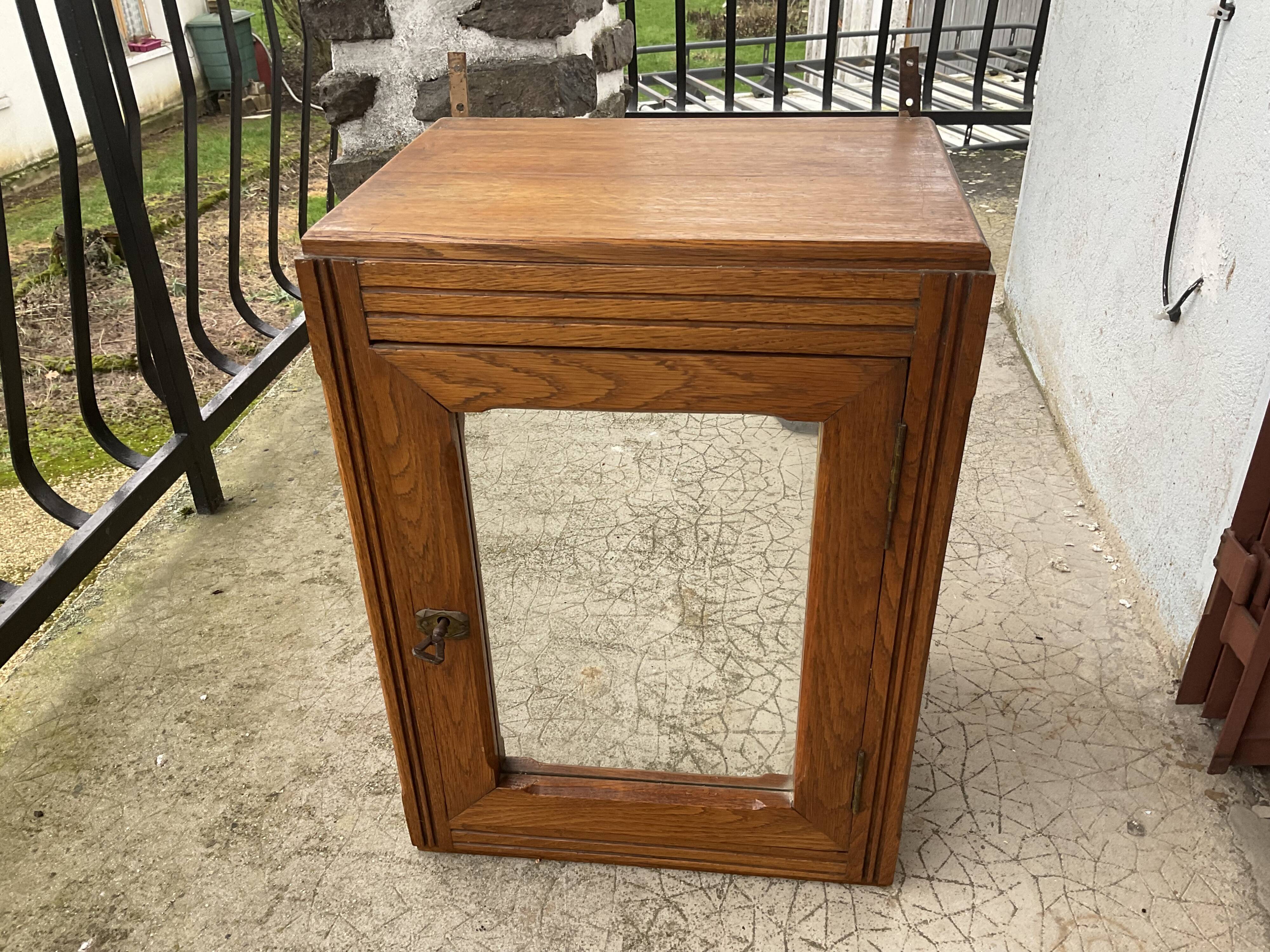Medicine cabinet