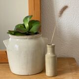 Sandstone salt pot