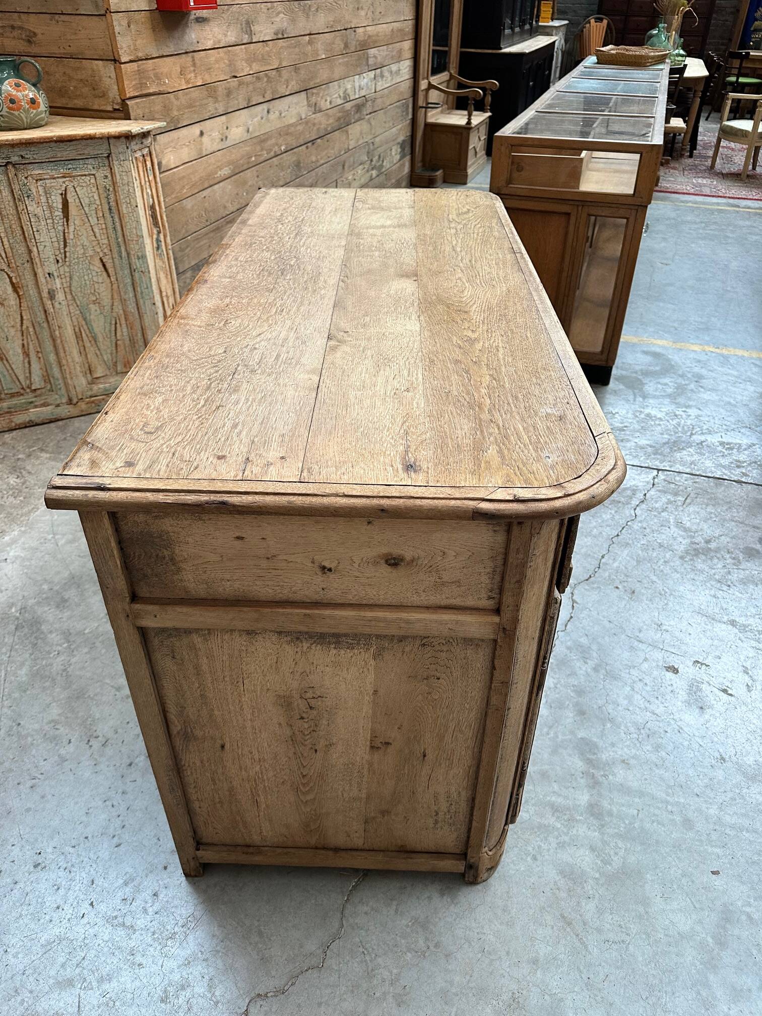 Atypical 19th century oak sideboard