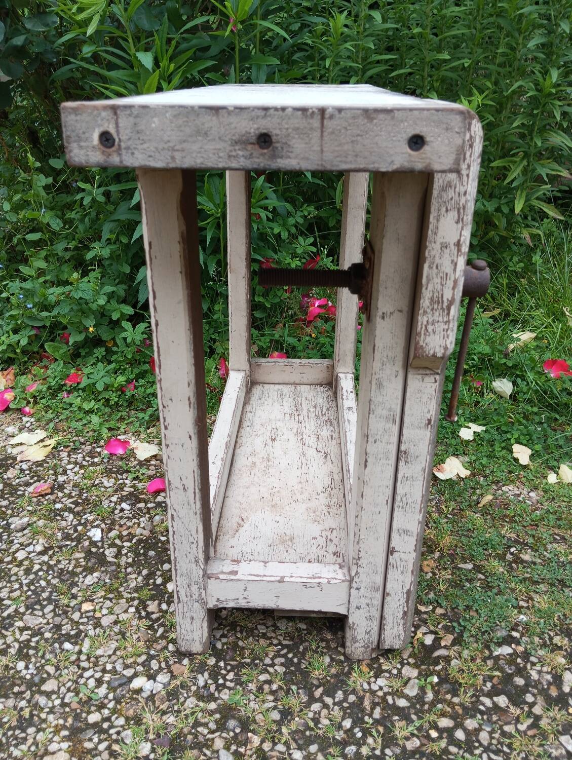 Old children's workbench