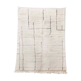 Moroccan Berber carpet beni ouarain ecru with black patterns engraved 298x202cm