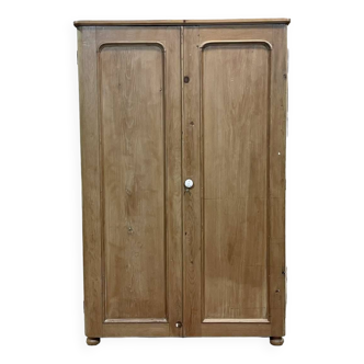 English fir wardrobe, manufactured at the end of the 19th century