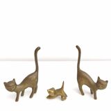 Couple brass cats and their baby cat