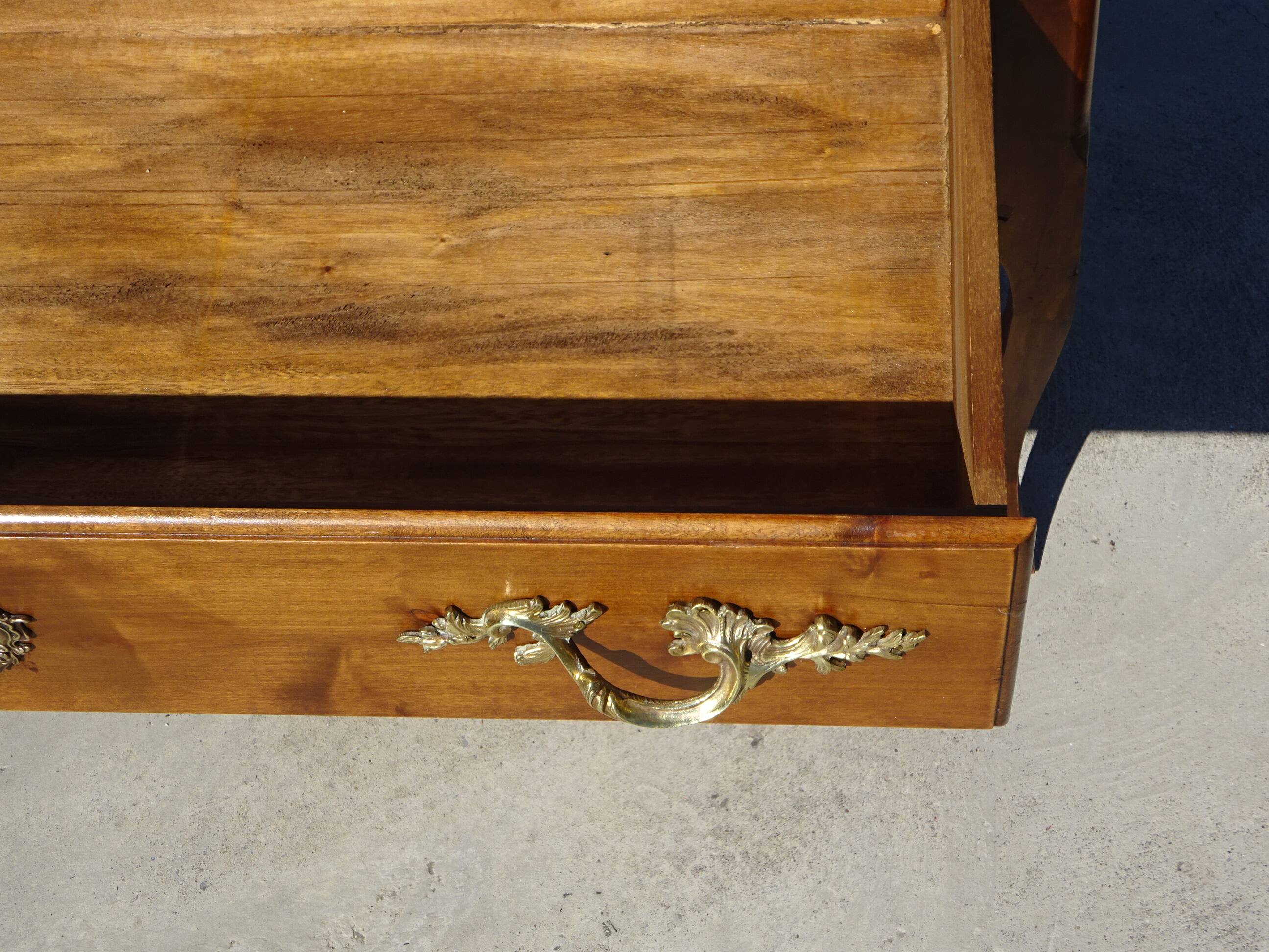 Commode 2 tiroirs de style Louis XV