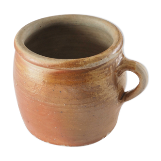 Rustic red handle pot