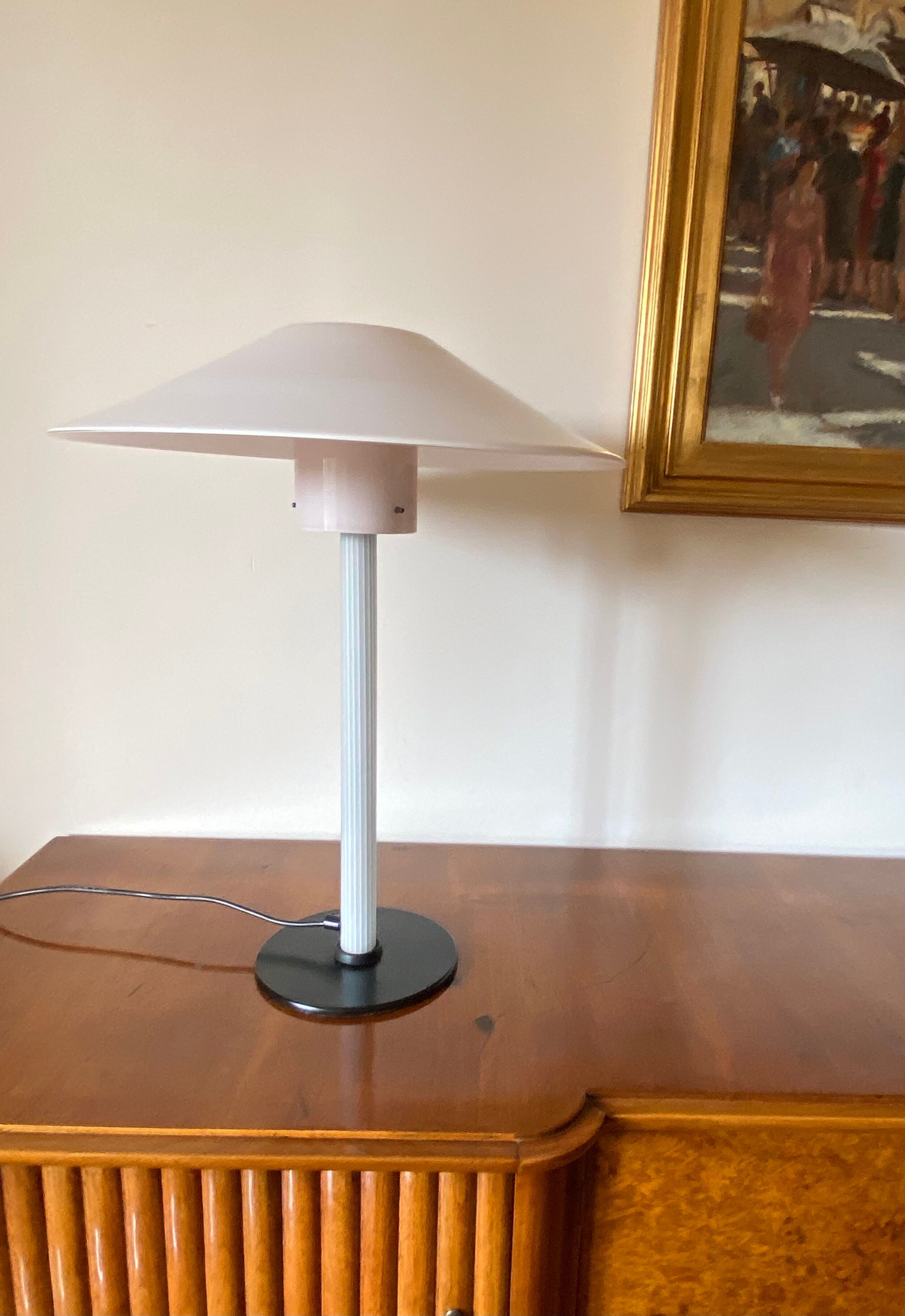 Cini Boeri, 2 Pink glass "Chiara" Table Lamp, Venini Murano, Italy, 1984