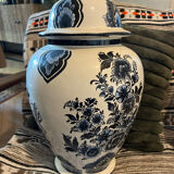 Vintage pot