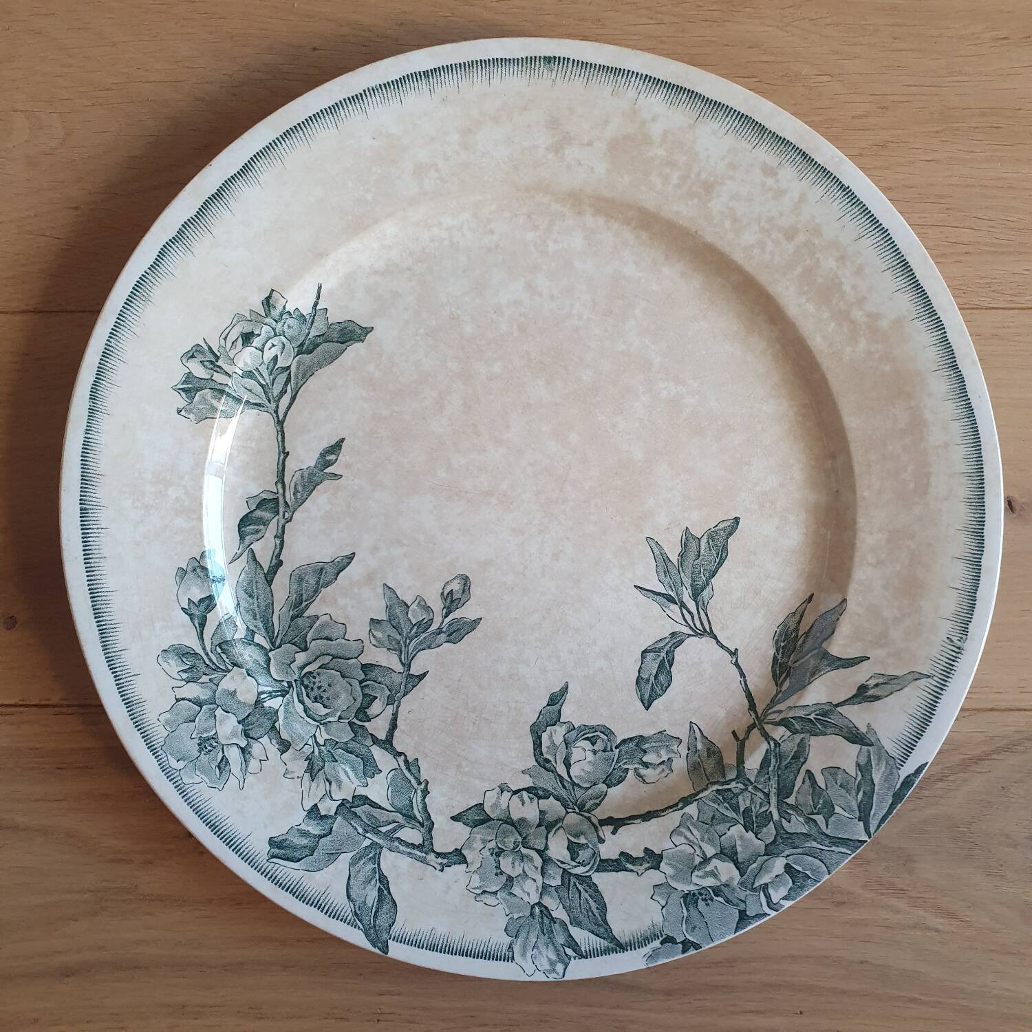 Large dish Earth of Iron Bordeaux Chevreuse