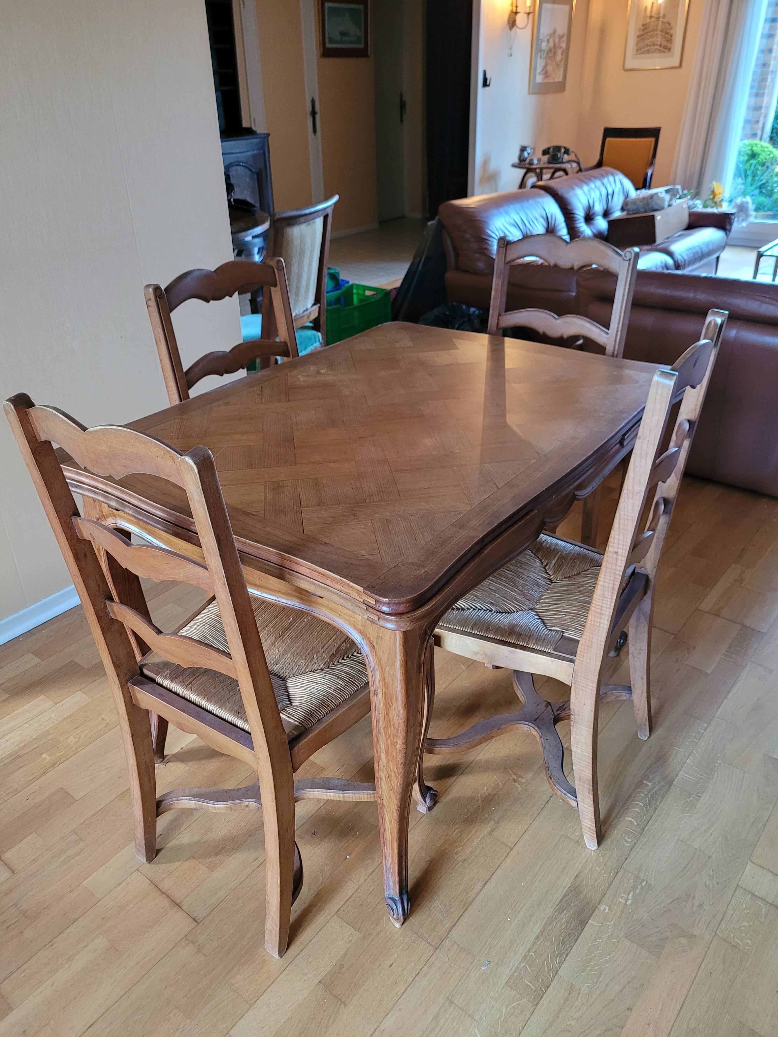 Table and 4 solid wood chairs