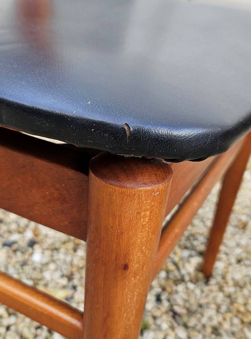 4 Scandinavian Design Chairs in Teak with Black Skai Upholstery 1960