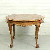 Coffee table in Baroque style, mid century, with claw foot legs, burl wood scalloped top