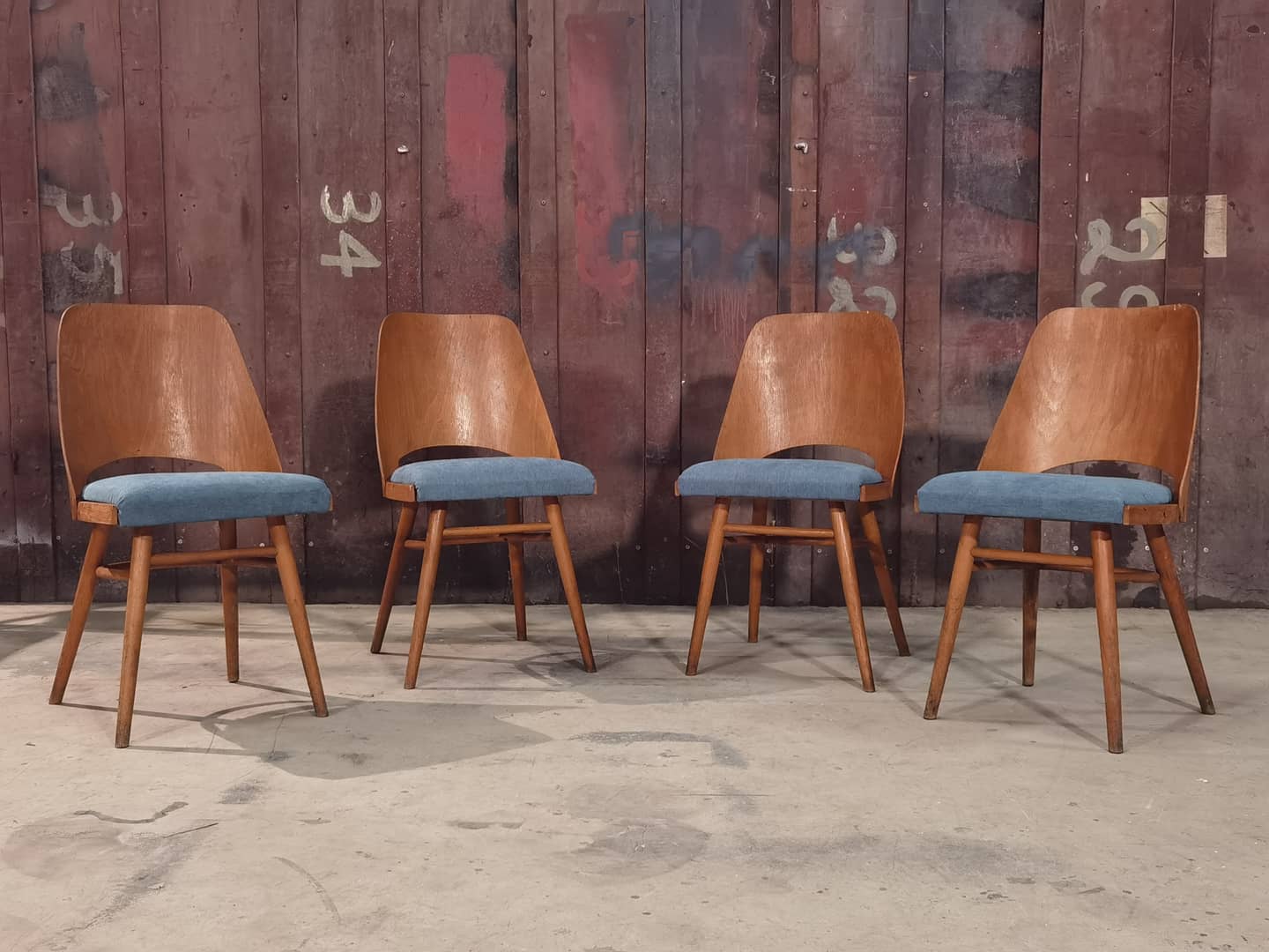Suite of 4 chairs 515 Oswald Haerdtl's  for Thonet