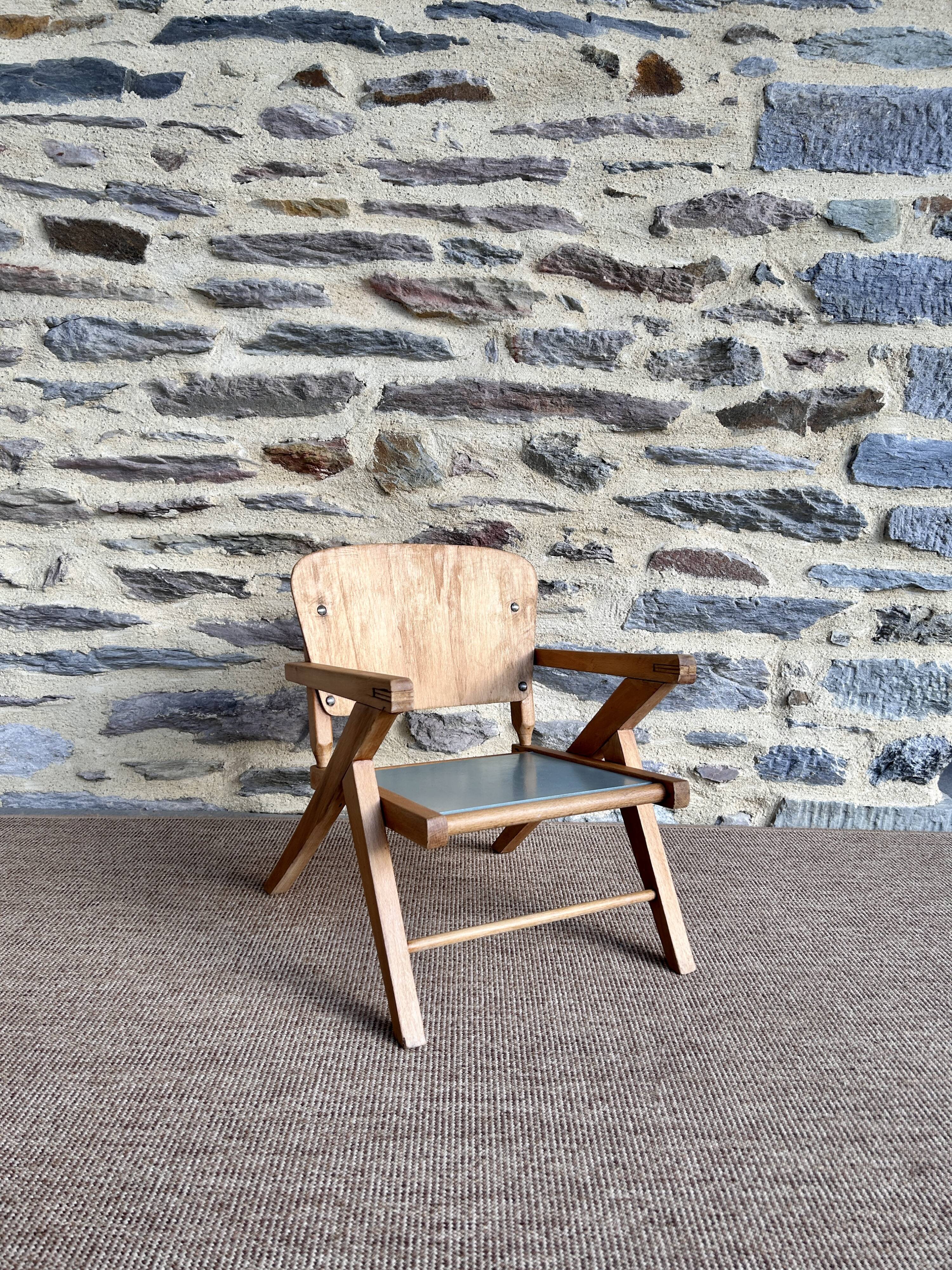Child's chair in beech wood - 1950s