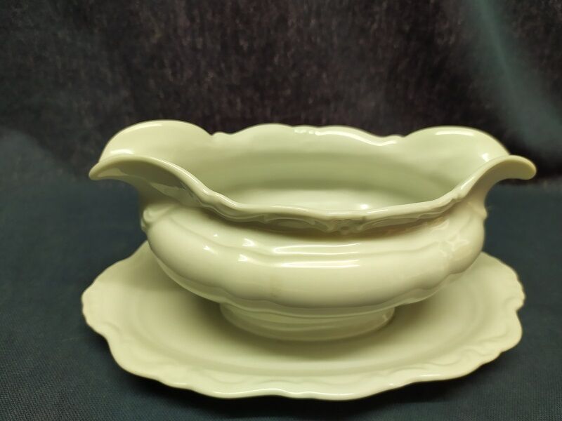 Old vintage vintage porcelain saucer shabby chic