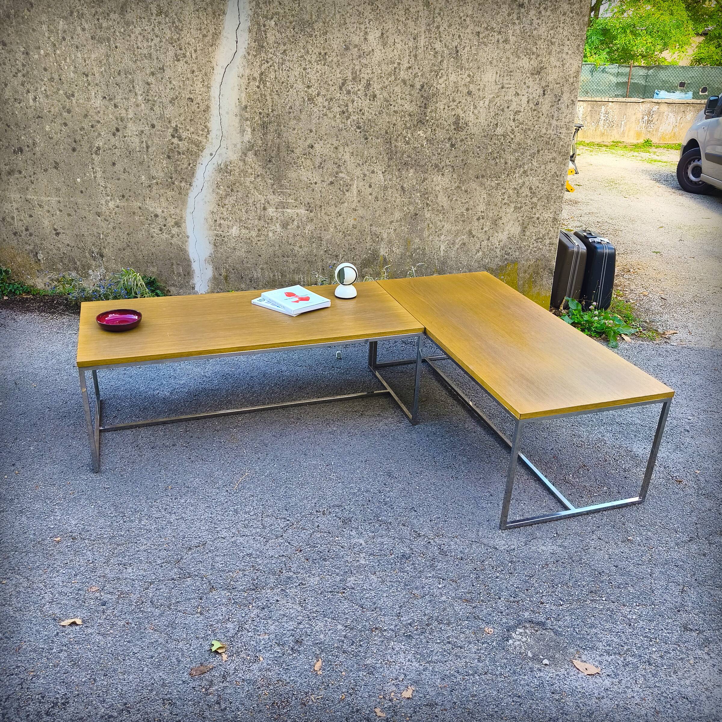XXL coffee table in oak and chrome steel
