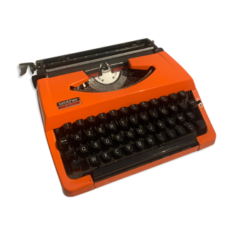 Portable typewriter