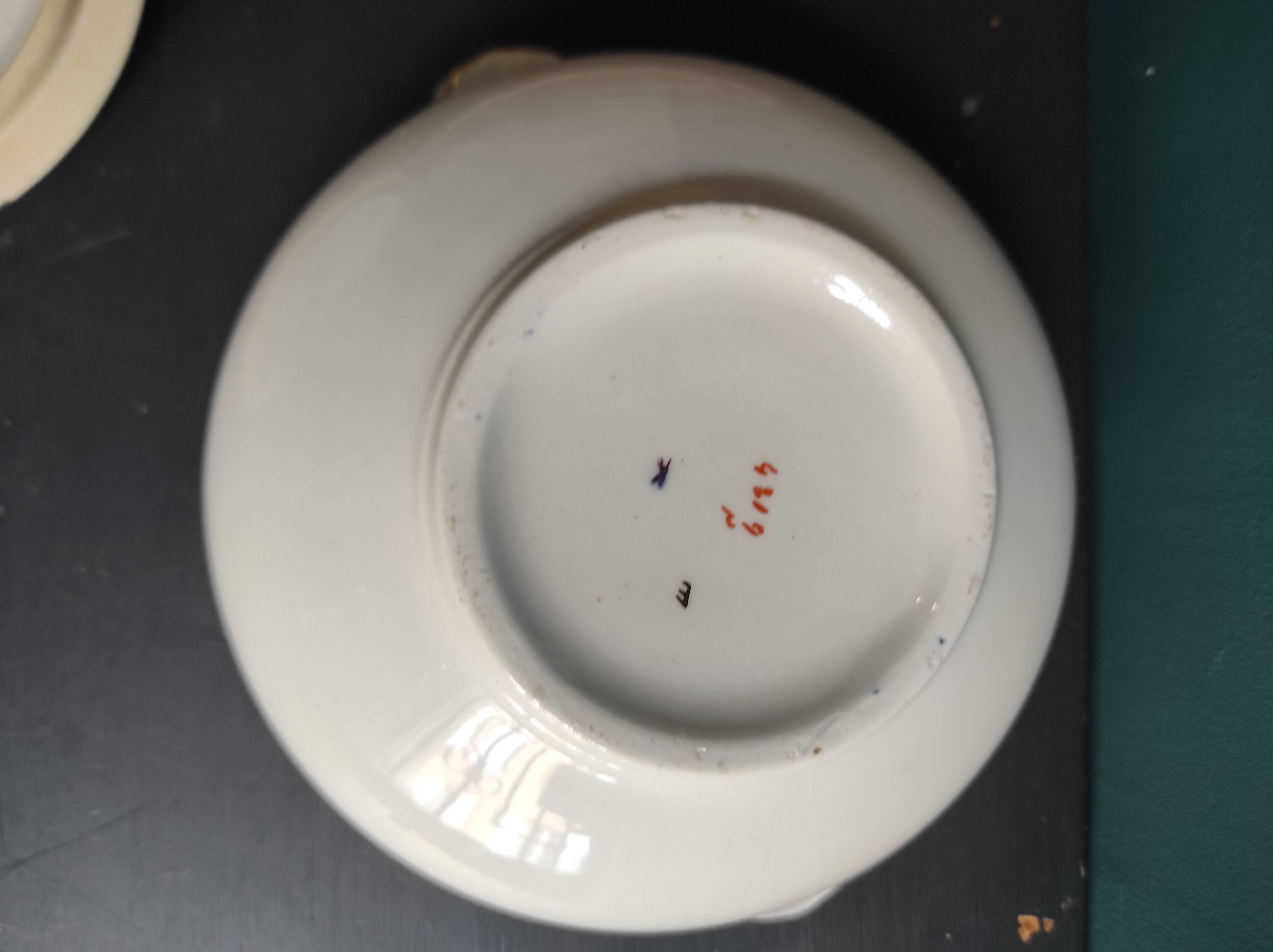 Losol Ware Keeling & Co. individual soup tureen, Beverley, England Burslem