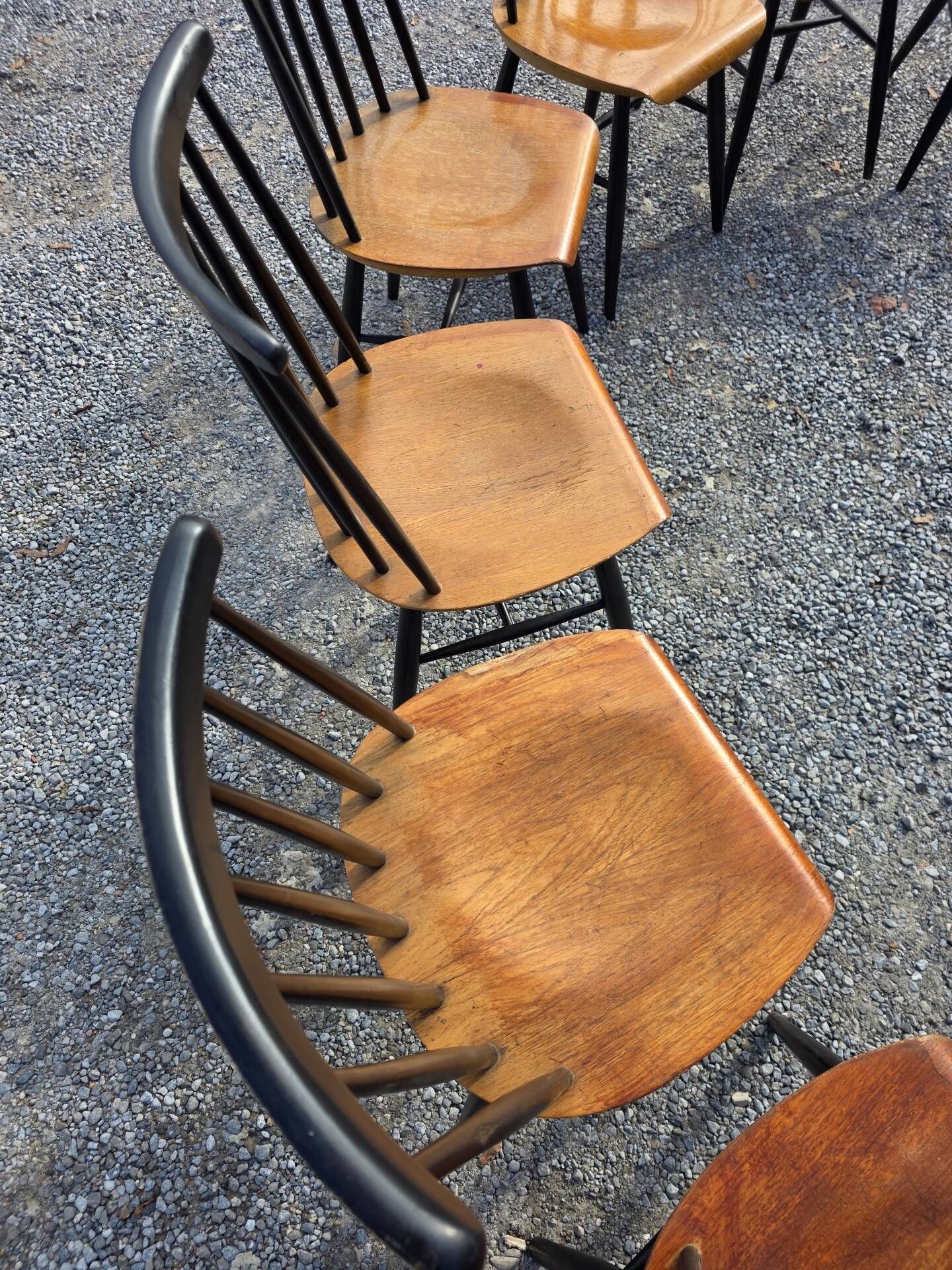 10 Scandinavian chairs from the 1960s